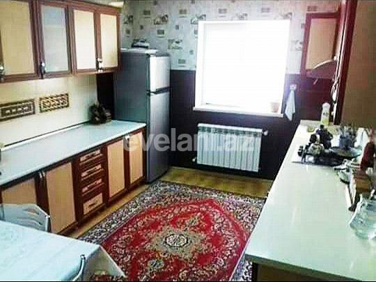 Satılır, həyət evi / bağ, 7 otaqlı, 240 m², Qaraçuxur q.