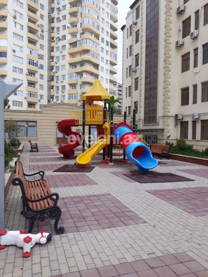 Продаётся, новостройка, 3-комнаты, 180 m², Ази Асланов m.