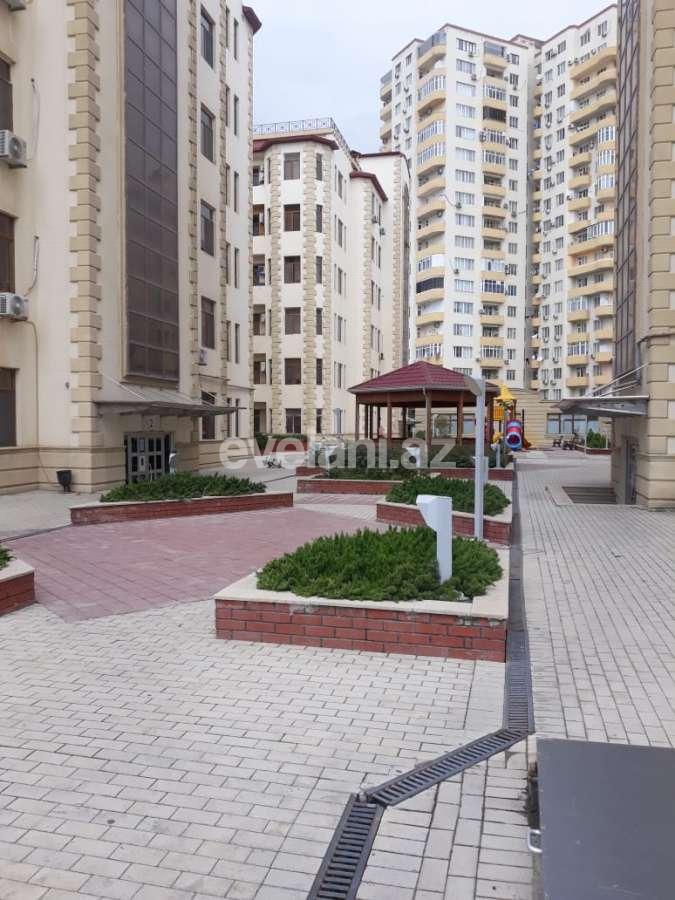 Продаётся, новостройка, 3-комнаты, 180 m², Ази Асланов m.