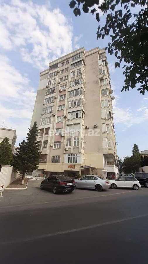 Kirayə verilir, yeni tikili, 4 otaqlı, 130 m², Azadlıq prospekti m.