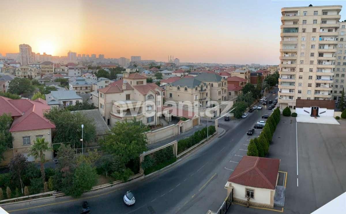 Kirayə verilir, yeni tikili, 4 otaqlı, 130 m², Azadlıq prospekti m.