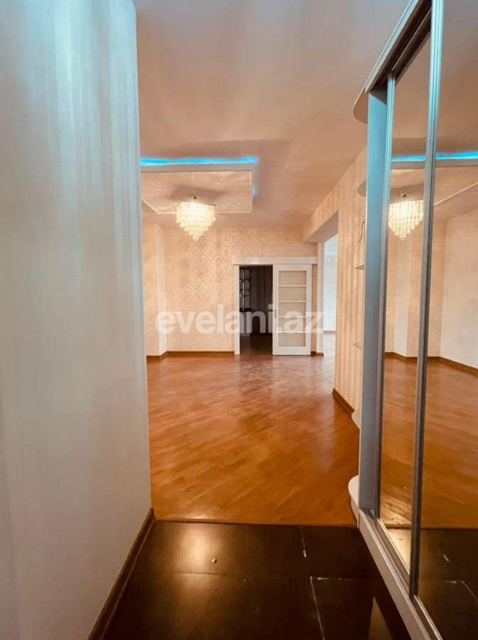 Продаётся, новостройка, 3-комнаты, 140 m², Элмляр Академиясы m.