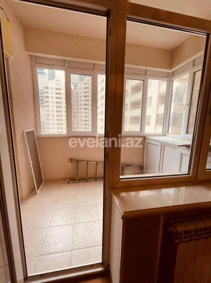 Продаётся, новостройка, 3-комнаты, 140 m², Элмляр Академиясы m.