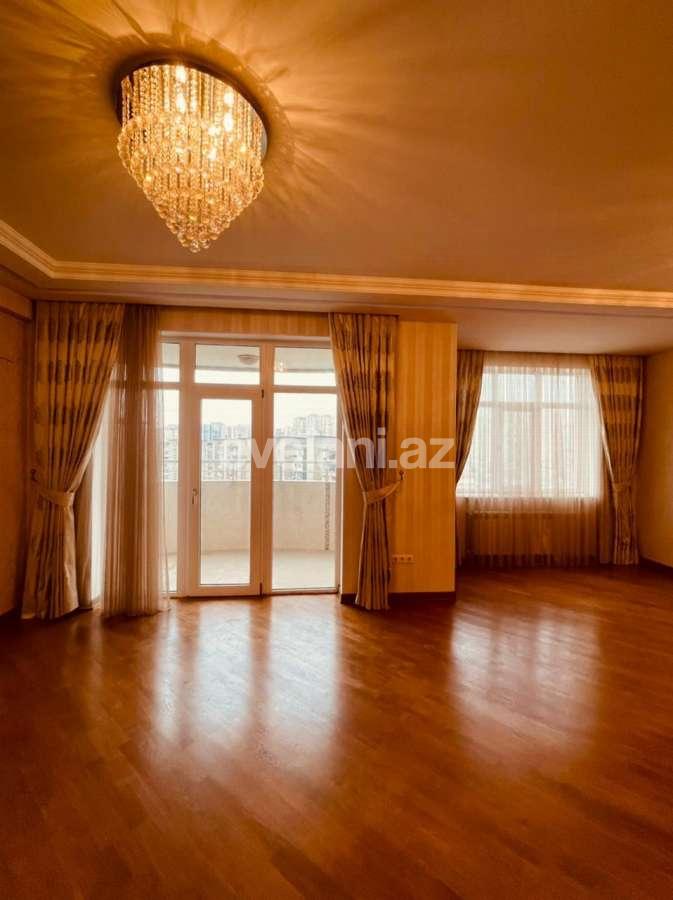 Продаётся, новостройка, 3-комнаты, 140 m², Элмляр Академиясы m.