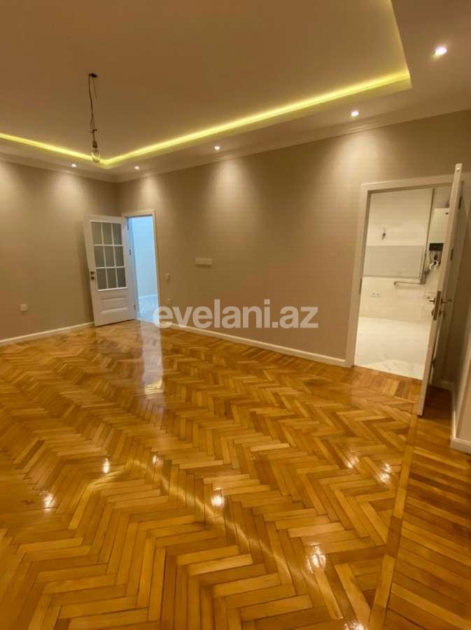 Продаётся, вторичка, 3-комнаты, 75 m², Низами m.