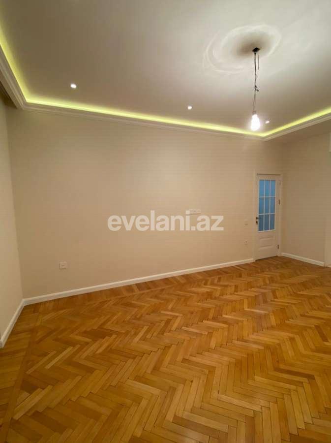 Продаётся, вторичка, 3-комнаты, 75 m², Низами m.