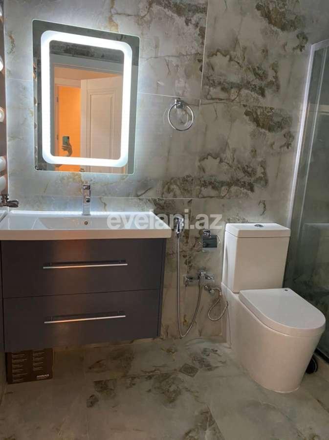 Продаётся, вторичка, 3-комнаты, 75 m², Низами m.