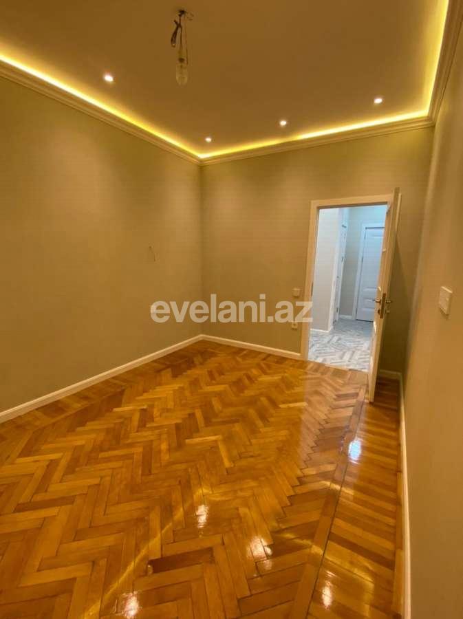 Продаётся, вторичка, 3-комнаты, 75 m², Низами m.