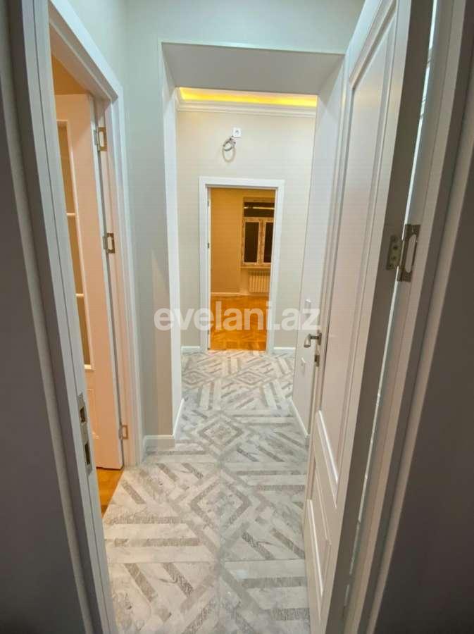 Продаётся, вторичка, 3-комнаты, 75 m², Низами m.