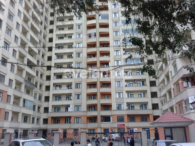 Satılır, yeni tikili, 3 otaqlı, 82 m², Azadlıq prospekti m.