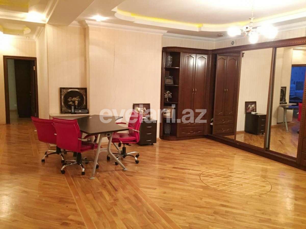 Kirayə verilir, yeni tikili, 3 otaqlı, 16 m², 28 may m.