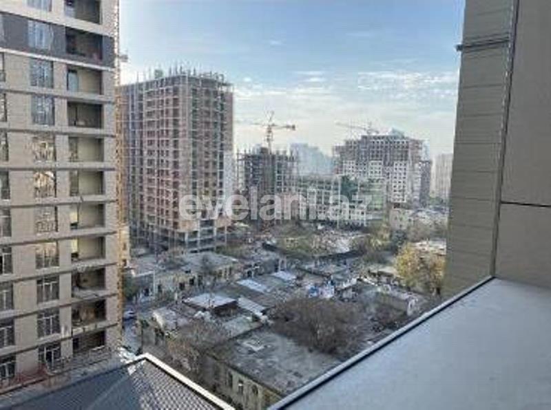 Satılır, yeni tikili, 2 otaqlı, 80 m², 28 may m.