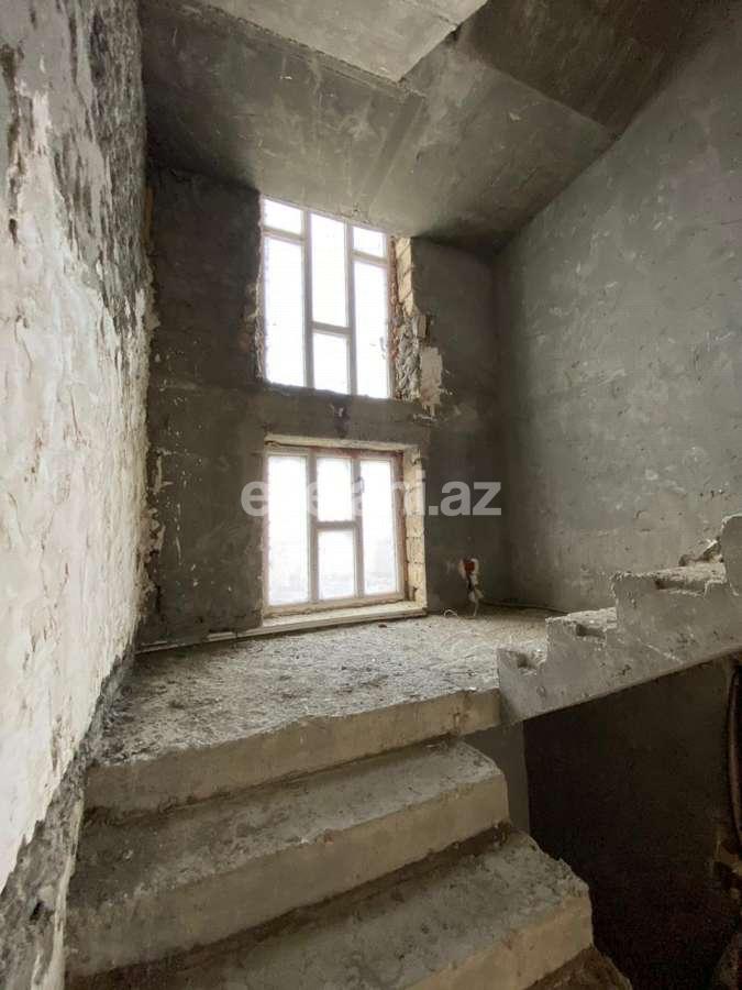 Satılır, villa, 7 otaqlı, 305 m², Sahil q.