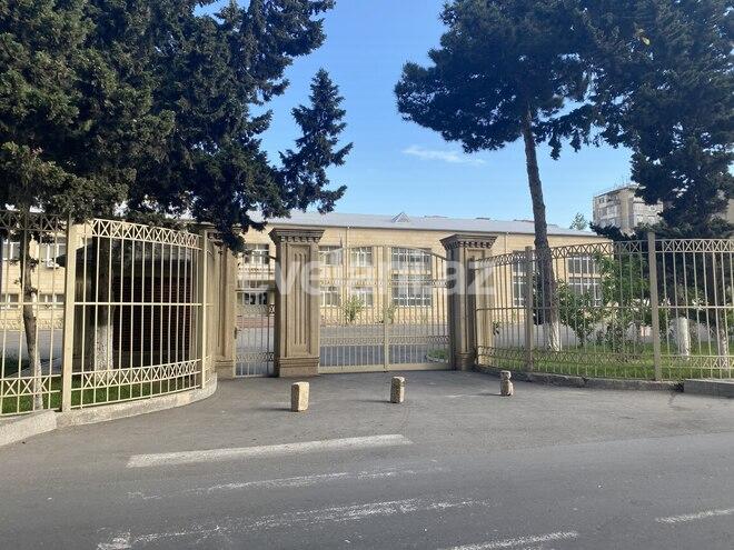 Сдаётся, офис, 3-комнаты, 170 m², Нефтчиляр m.