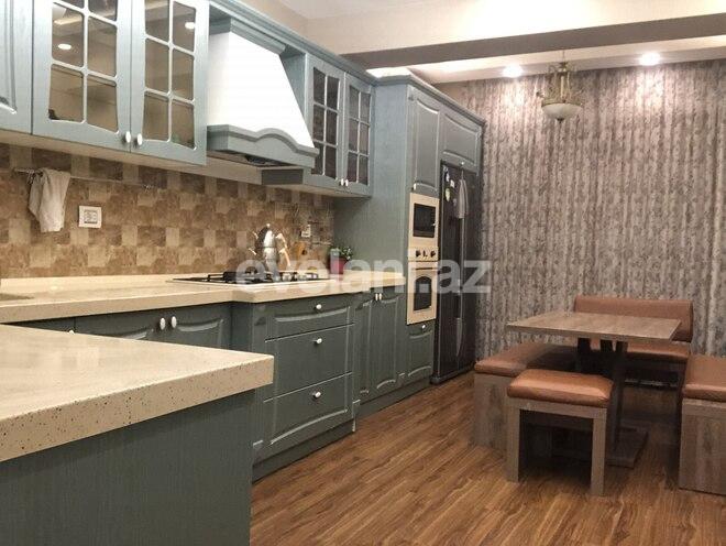 Продаётся, новостройка, 4-комнаты, 196 m², Шах Исмаил Хатаи m.