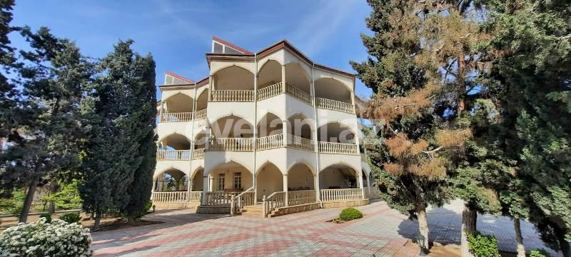 Satılır, həyət evi / bağ, 10 otaqlı, 1000 m², Xəzər r.