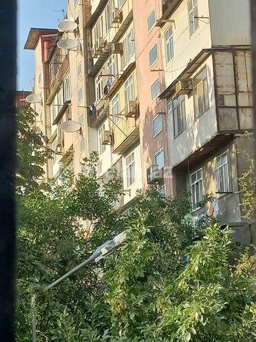 Satılır, köhnə tikili, 2 otaqlı, 40 m², Azadlıq prospekti m.
