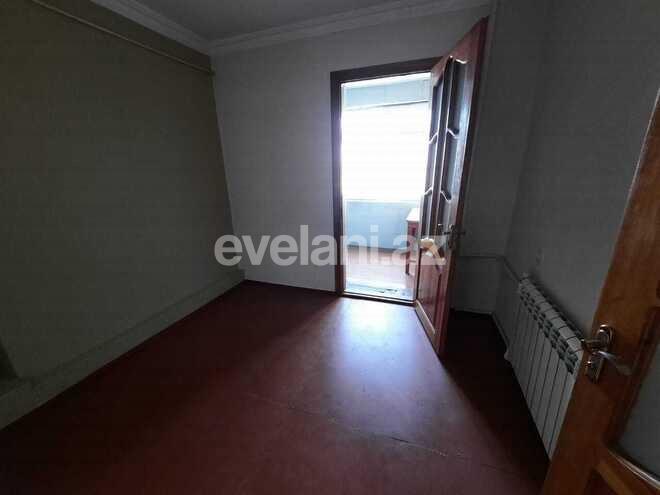 Satılır, köhnə tikili, 2 otaqlı, 40 m², Azadlıq prospekti m.