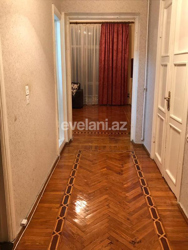 Sale, old building, 3 room, 75 m², Sahil m.