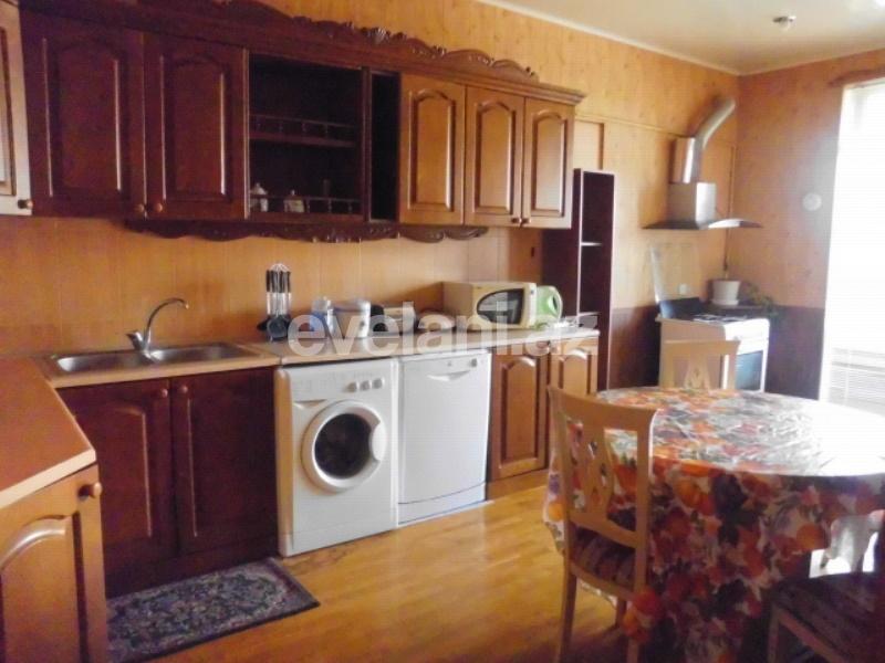 Kirayə verilir, yeni tikili, 4 otaqlı, 180 m², Nizami m.