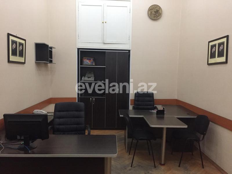 Kirayə verilir, ofis, 3 otaqlı, 70 m², İçəri Şəhər m.
