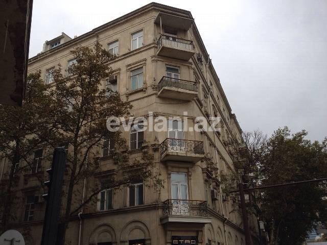 Kirayə verilir, ofis, 3 otaqlı, 70 m², İçəri Şəhər m.