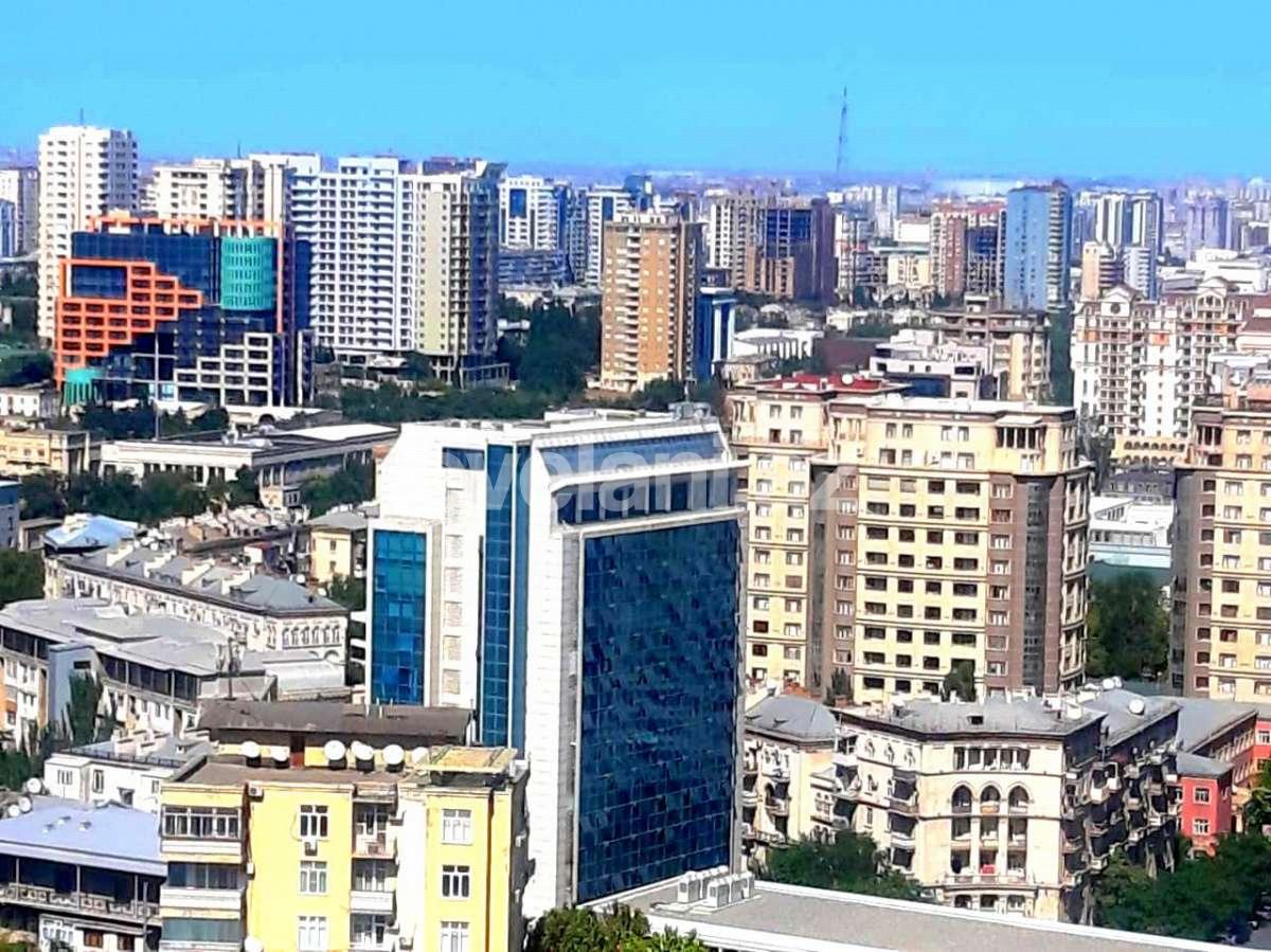 Satılır, yeni tikili, 4 otaqlı, 205 m², Elmlər Akademiyası m.