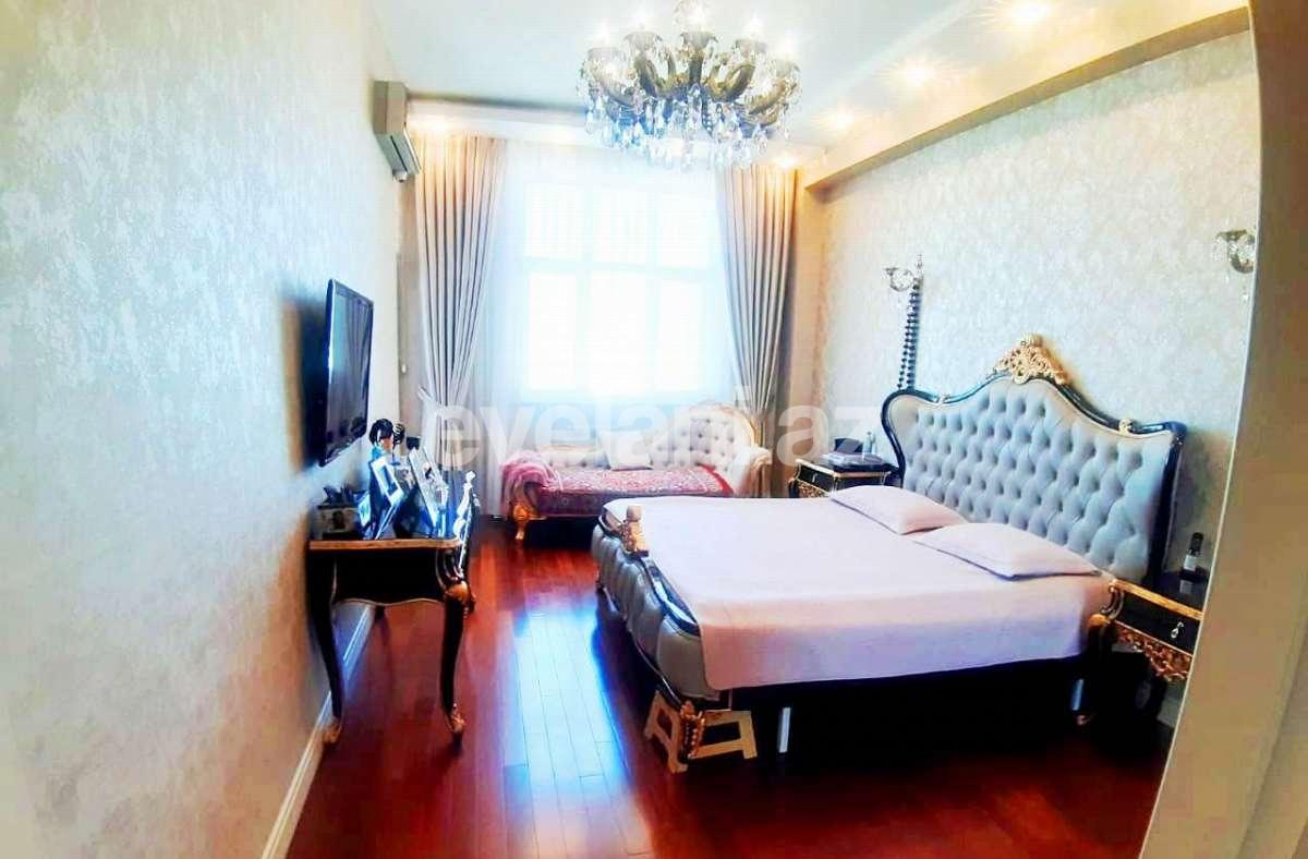 Satılır, yeni tikili, 4 otaqlı, 205 m², Elmlər Akademiyası m.