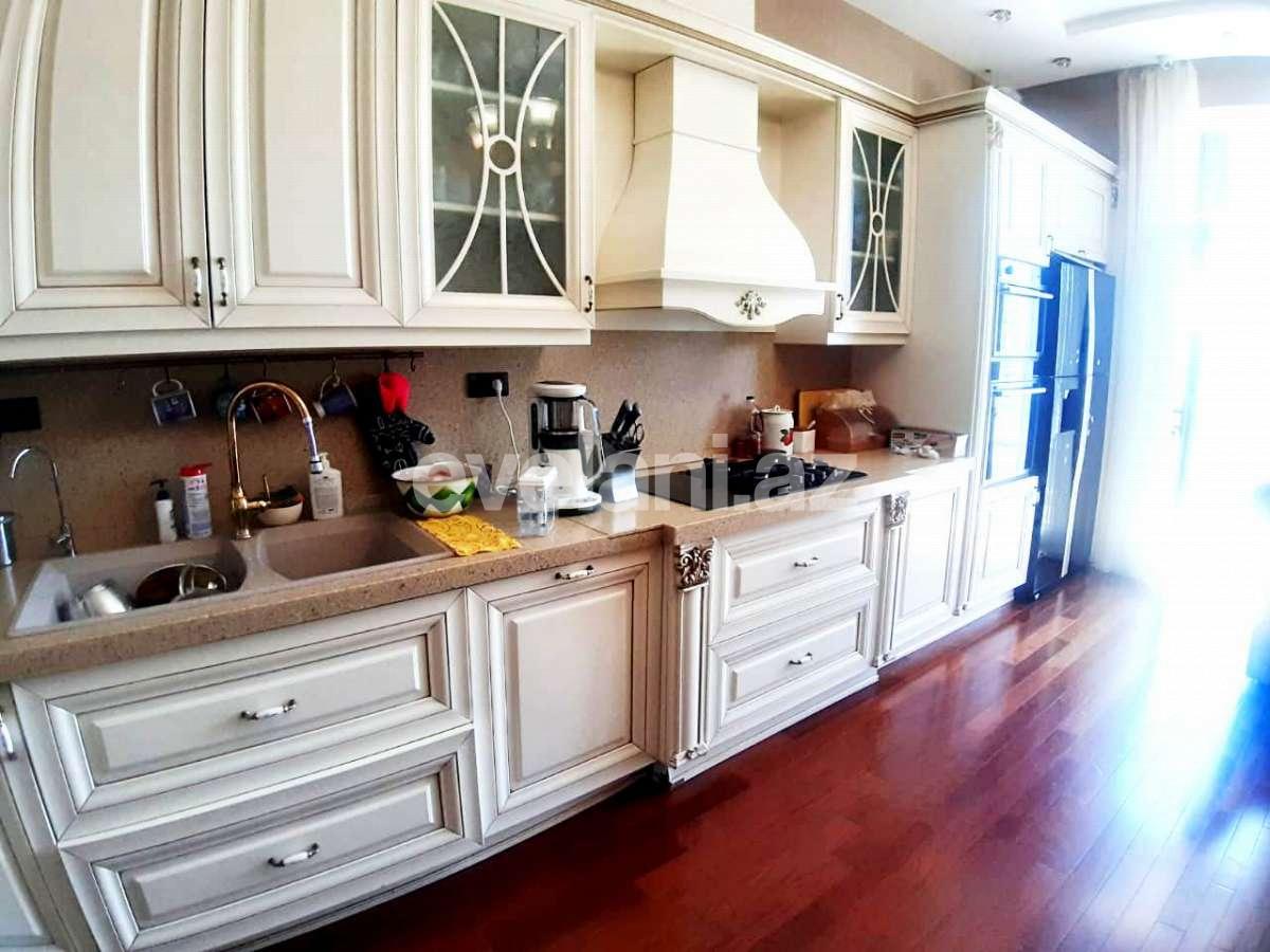 Satılır, yeni tikili, 4 otaqlı, 205 m², Elmlər Akademiyası m.