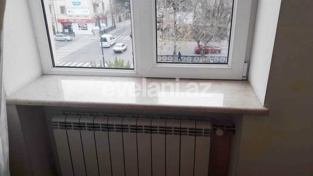 Satılır, köhnə tikili, 7 otaqlı, 200 m², 28 may m.