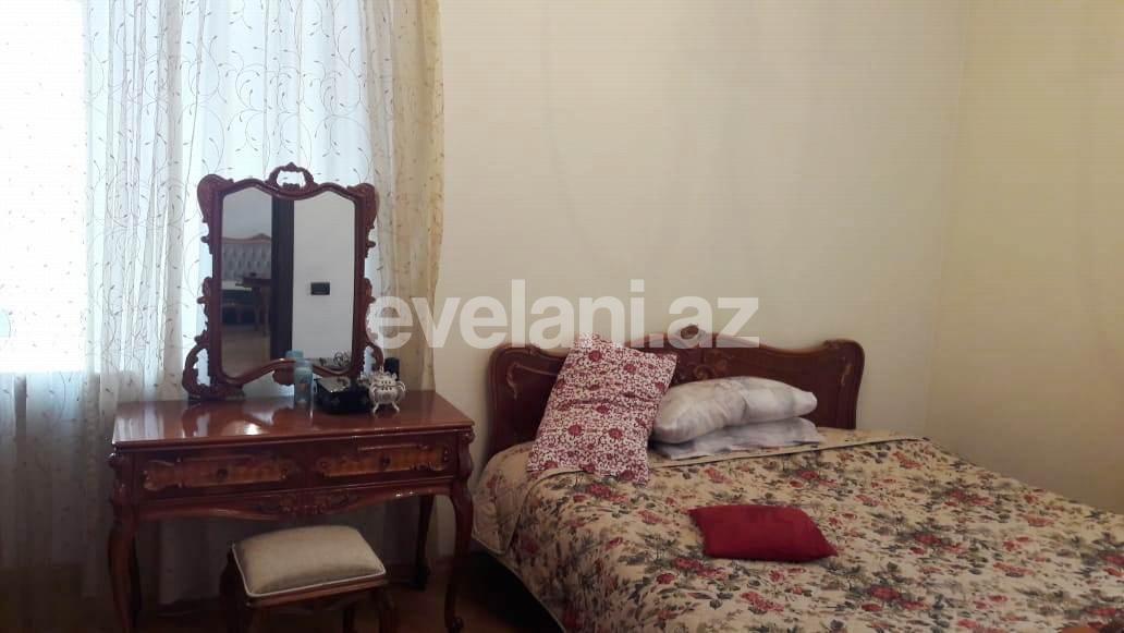 Satılır, köhnə tikili, 7 otaqlı, 200 m², 28 may m.