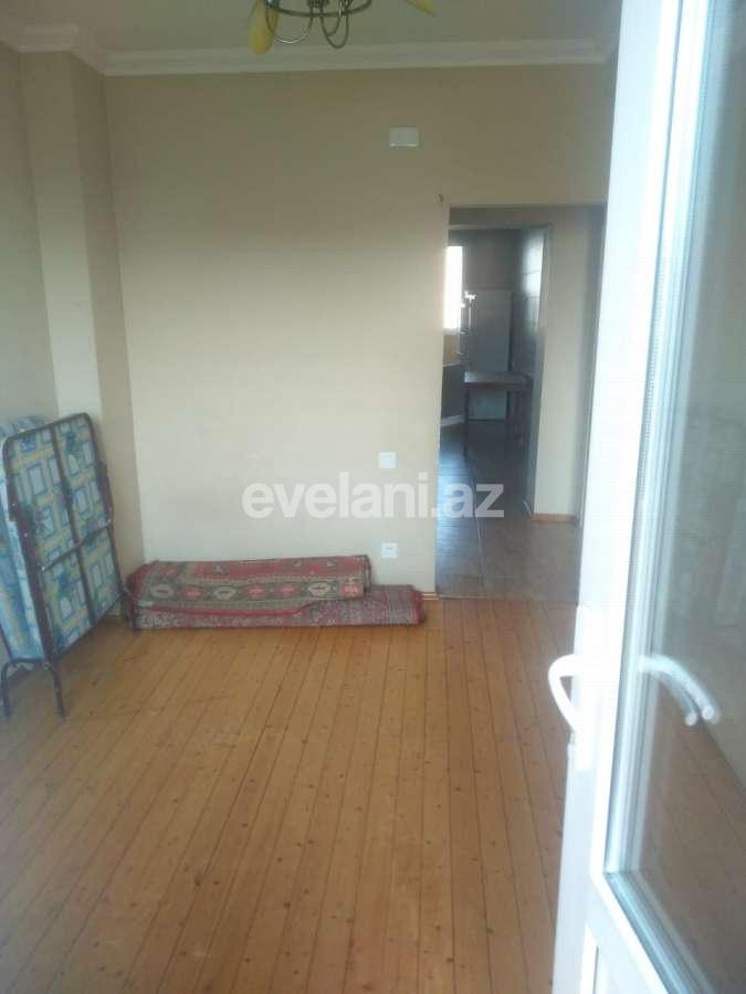 Sale, old building, 3 room, 80 m², 20 yanvar m.