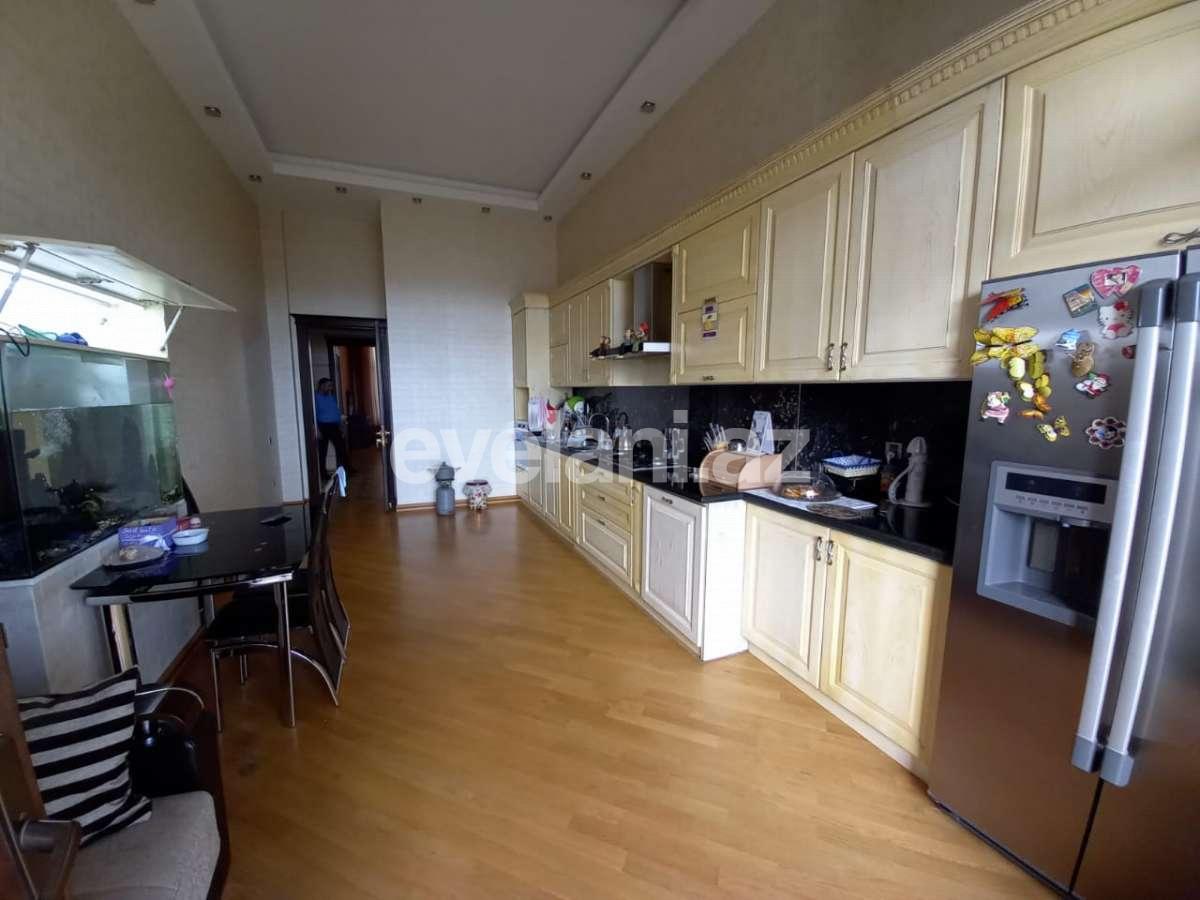 Satılır, yeni tikili, 4 otaqlı, 205 m², Nizami m.
