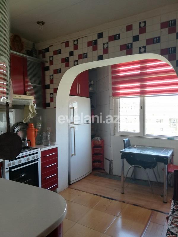 Satılır, köhnə tikili, 3 otaqlı, 82 m², Gənclik m.