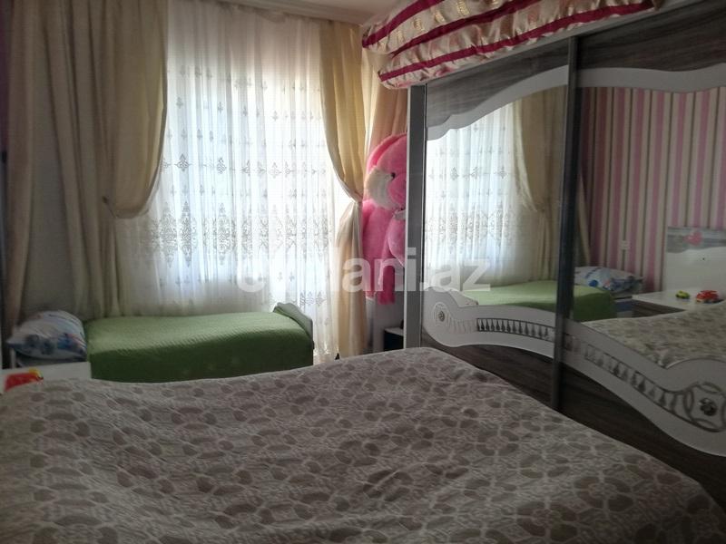 Satılır, köhnə tikili, 3 otaqlı, 82 m², Gənclik m.