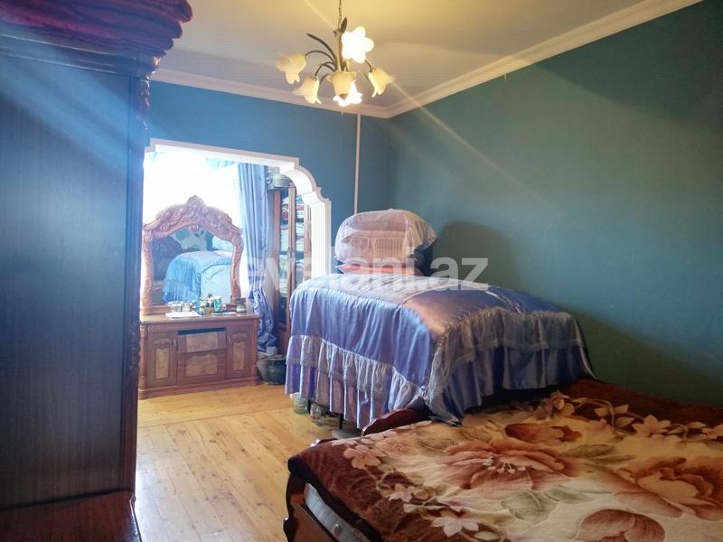 Satılır, köhnə tikili, 3 otaqlı, 82 m², Gənclik m.