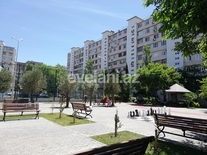 Satılır, köhnə tikili, 3 otaqlı, 82 m², Gənclik m.