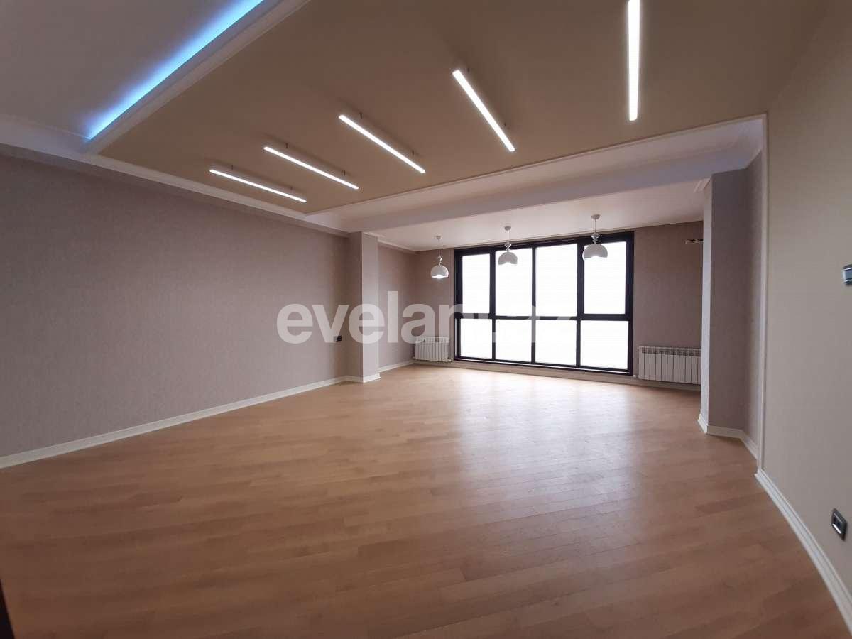 Satılır, yeni tikili, 4 otaqlı, 190 m², 28 may m.