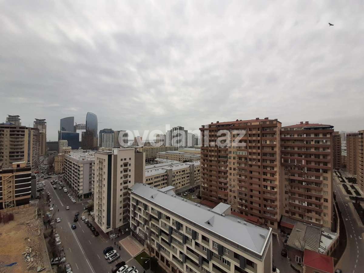 Satılır, yeni tikili, 4 otaqlı, 190 m², 28 may m.