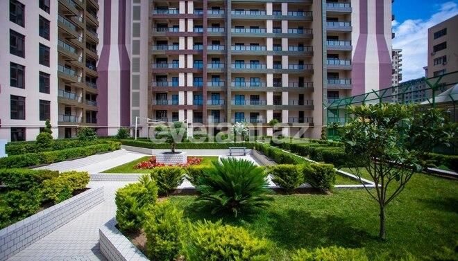 Продаётся, новостройка, 3-комнаты, 130 m², Элмляр Академиясы m.