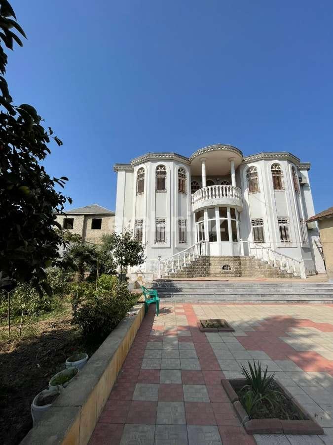 Satılır, həyət evi / bağ, 6 otaqlı, 330 m², Əhmədli m.