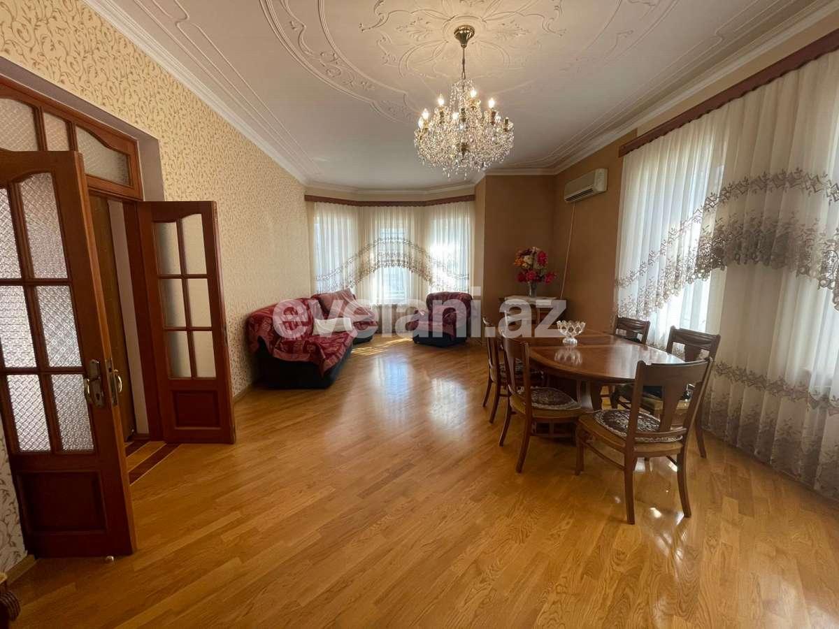 Satılır, həyət evi / bağ, 6 otaqlı, 330 m², Əhmədli m.