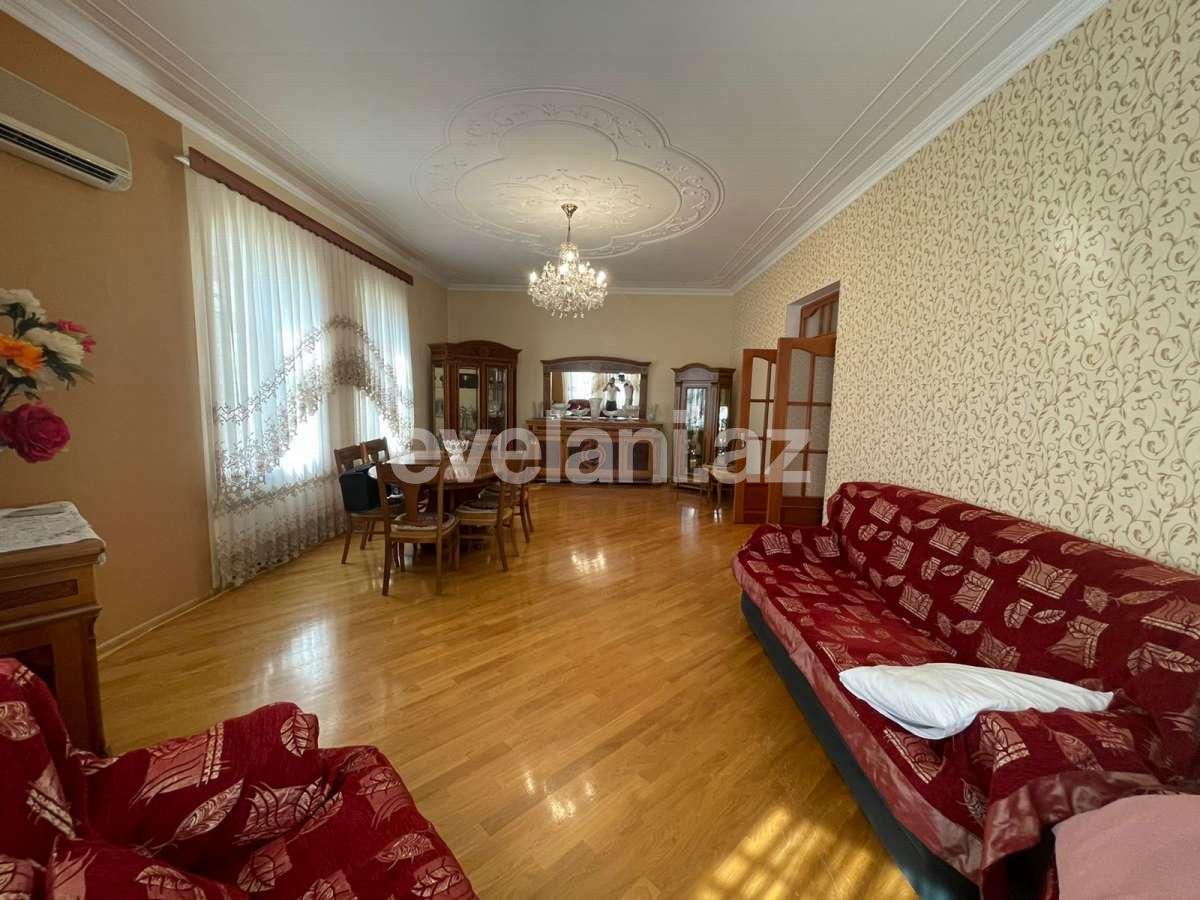 Satılır, həyət evi / bağ, 6 otaqlı, 330 m², Əhmədli m.