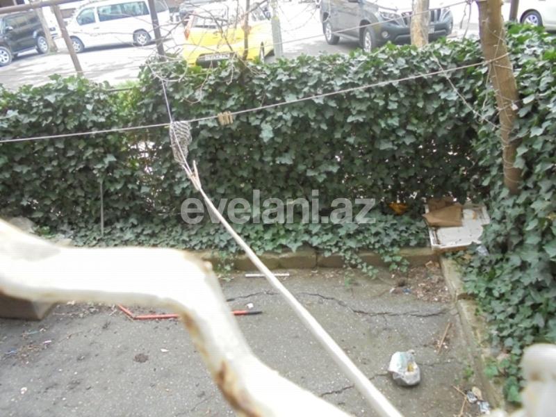 Satılır, köhnə tikili, 2 otaqlı, 55 m², 5-ci mikrorayon q.