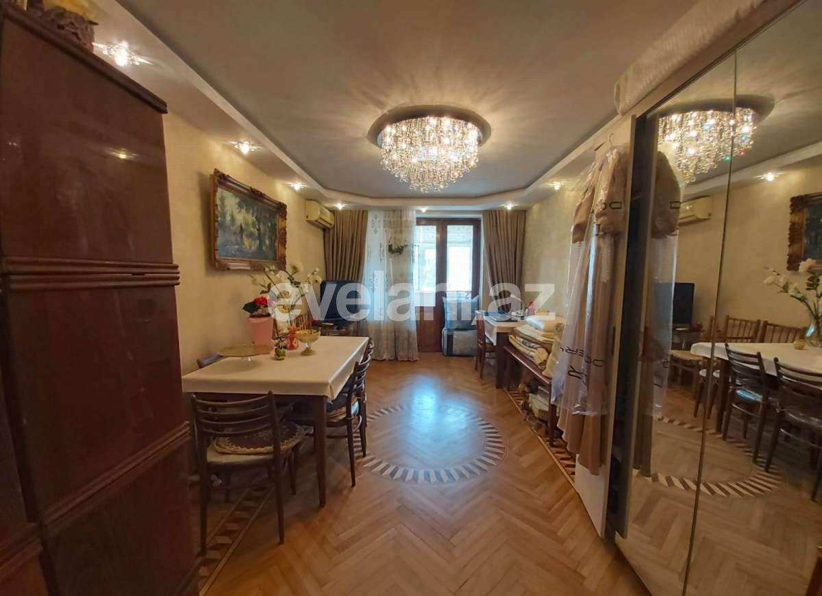 Sale, old building, 3 room, 75 m², Inshaatchilar m.