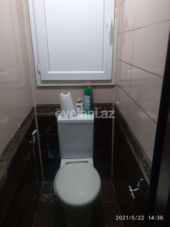 Sale, old building, 3 room, 45 m², Nasimi r.