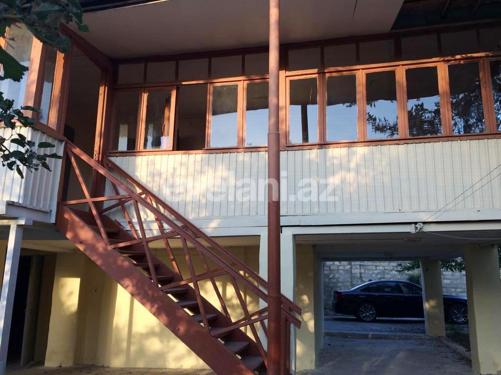 Satılır, həyət evi / bağ, 5 otaqlı, 200 m², Novxanı q.