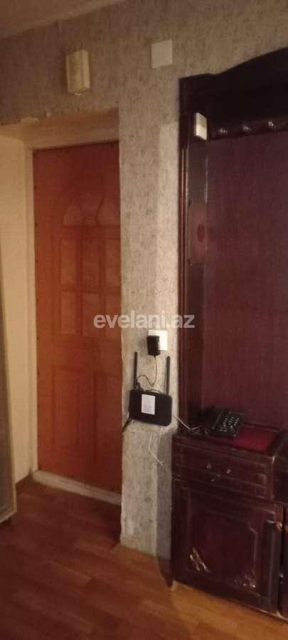 Satılır, köhnə tikili, 2 otaqlı, 47 m², İnşaatçılar m.