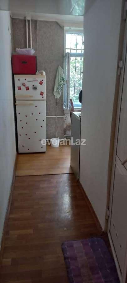 Satılır, köhnə tikili, 2 otaqlı, 47 m², İnşaatçılar m.