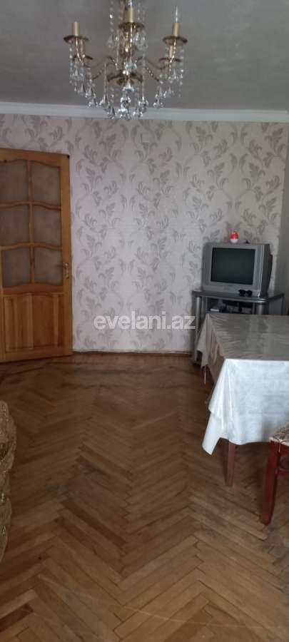 Satılır, köhnə tikili, 2 otaqlı, 47 m², İnşaatçılar m.